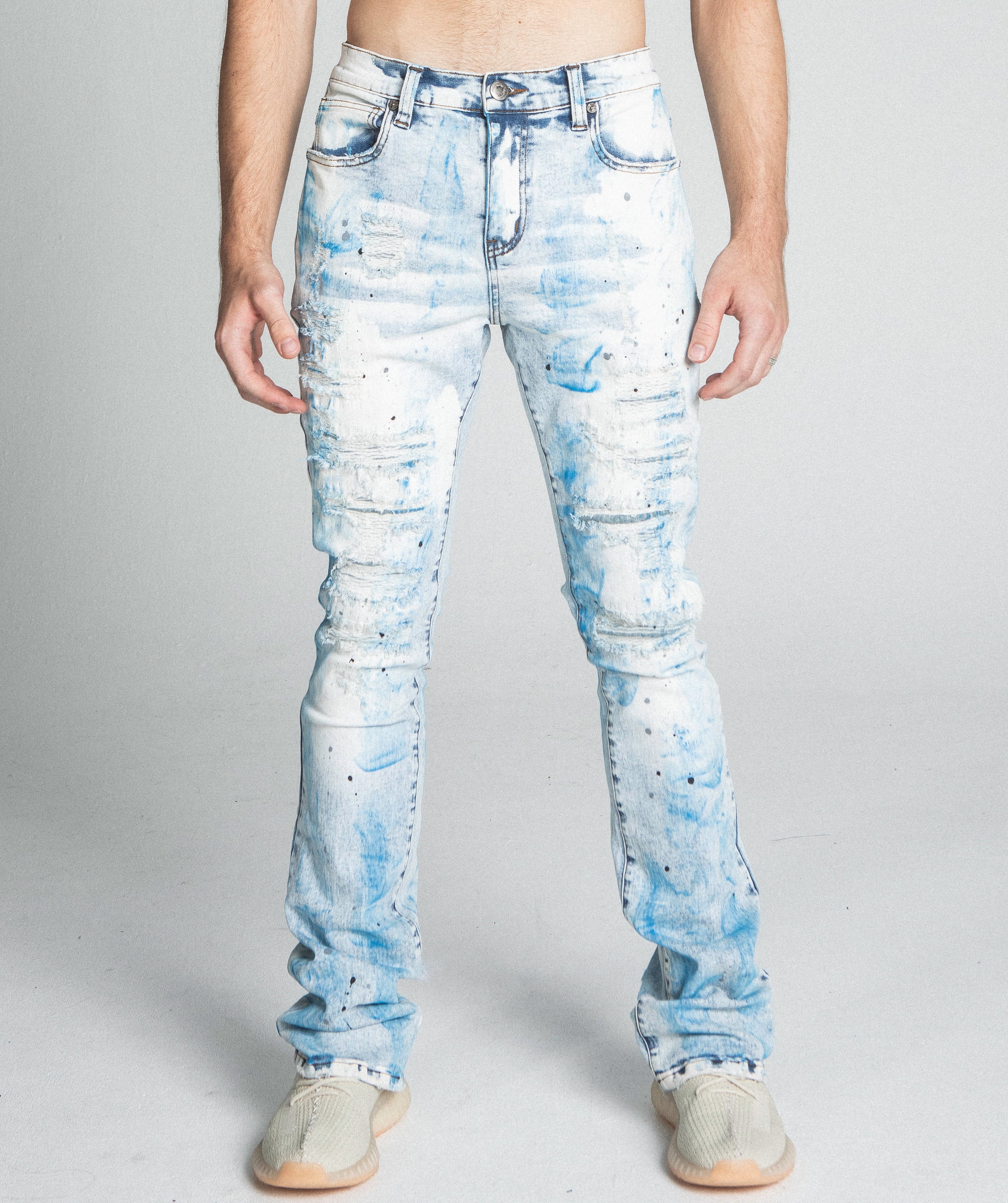 AJ28SK LIGHT BLUE/WHITE PAINT STACKED JEANS