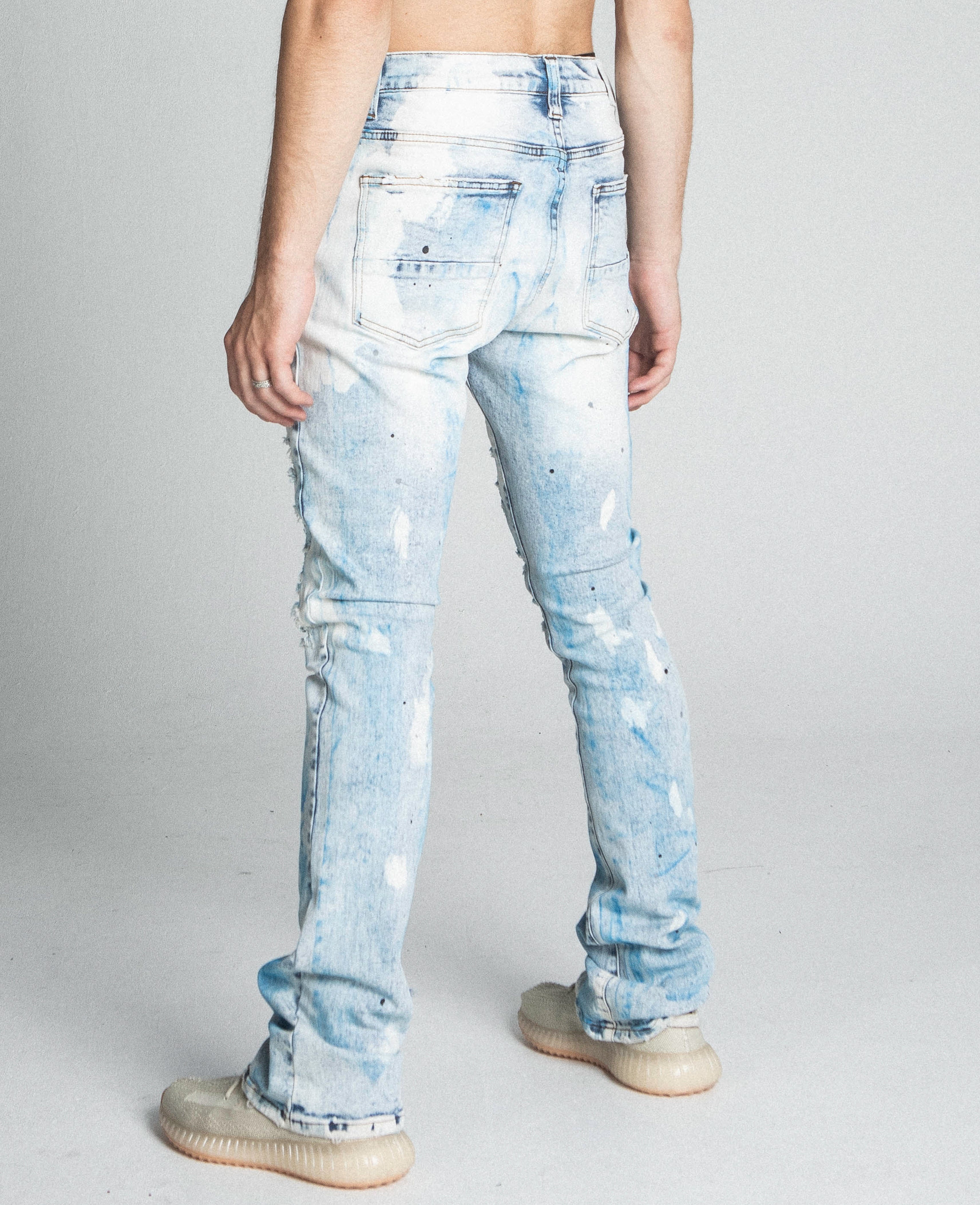 AJ28SK LIGHT BLUE/WHITE PAINT STACKED JEANS