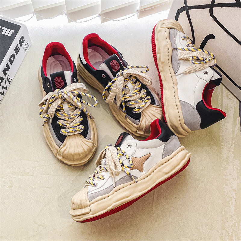 22020 EMA 12 Sneakers