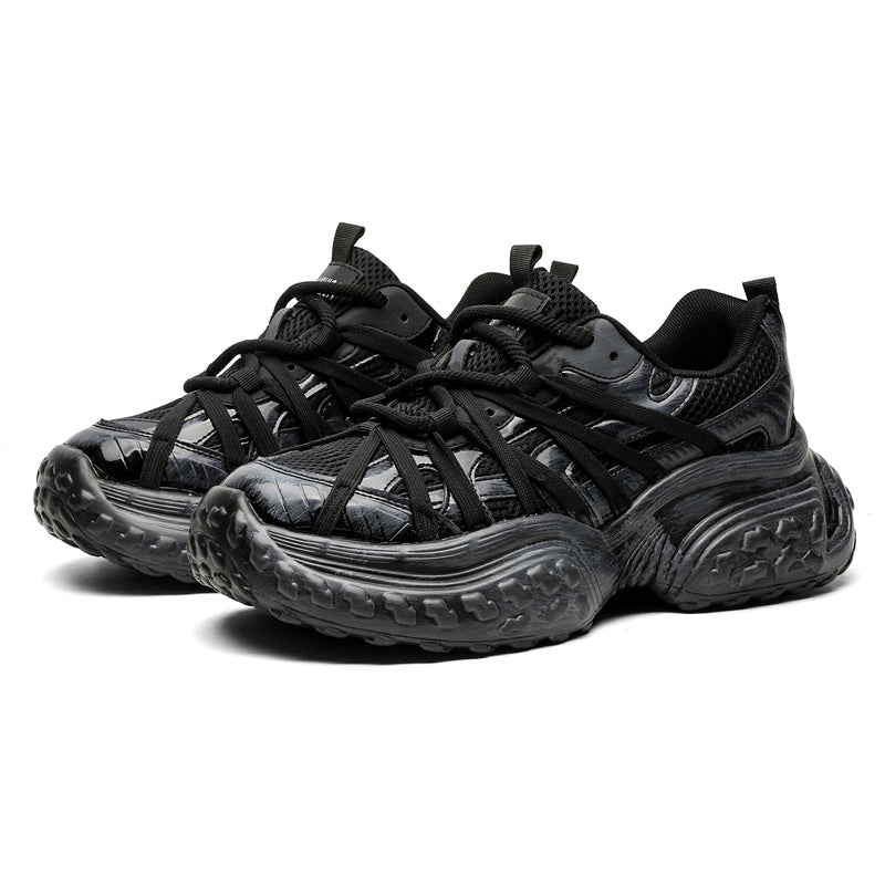 S8888 Black Tire Sneakers