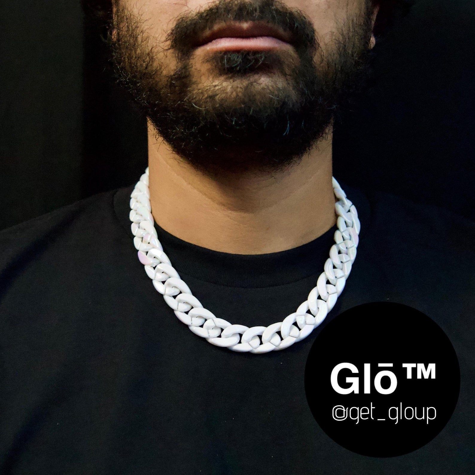 White Opal Medium Cuban Link Choker – Acrylic Glass Chain for Y2K Fashion, Layering & Statement Style