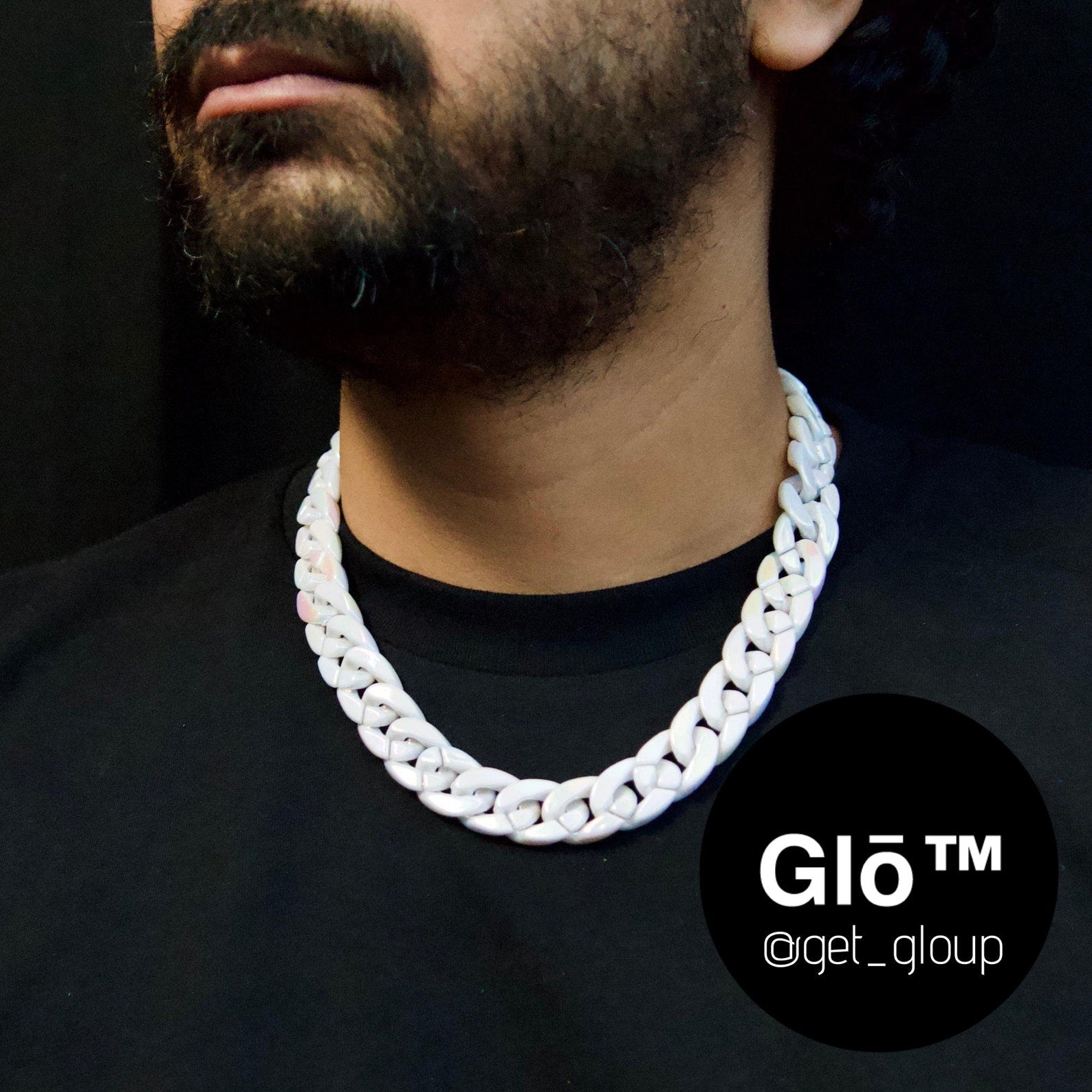White Opal Medium Cuban Link Choker – Acrylic Glass Chain for Y2K Fashion, Layering & Statement Style